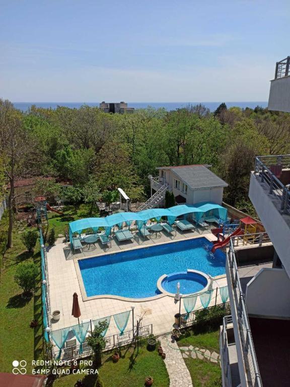 Danita Apartments & Diva Restaurant Bbq&Pool Bar Varna Exteriör bild